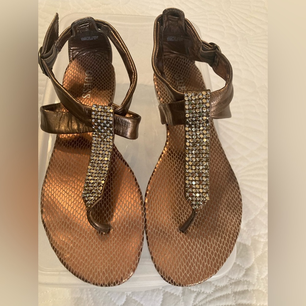 Guess sandals, Bronze 7.5
